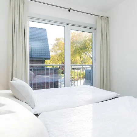 L5 - Lindenstrasse 1 - Feriendomizil Hollich Apartament *